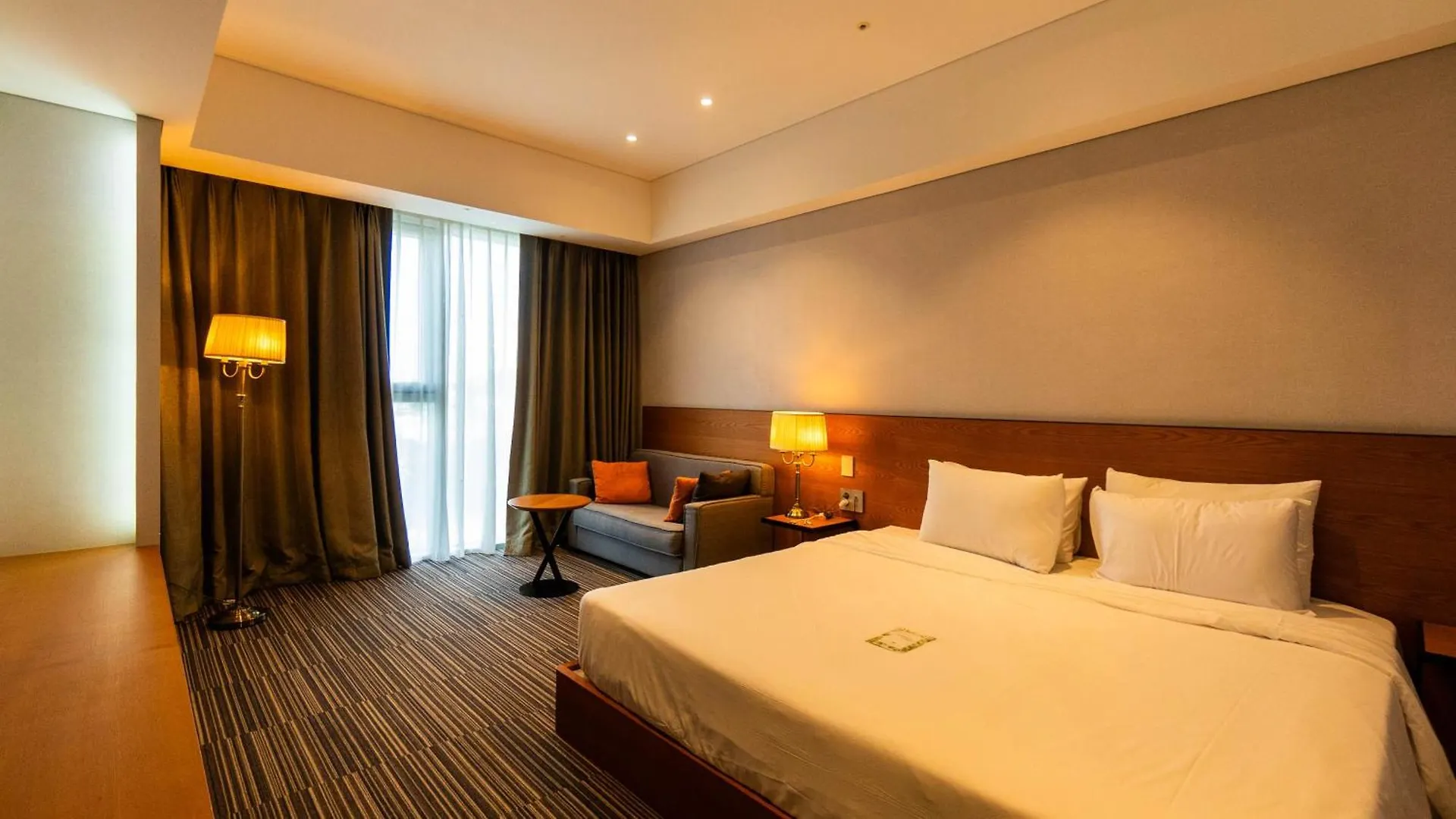 ****  Incheon Airport Global Hotel & Suites South Korea