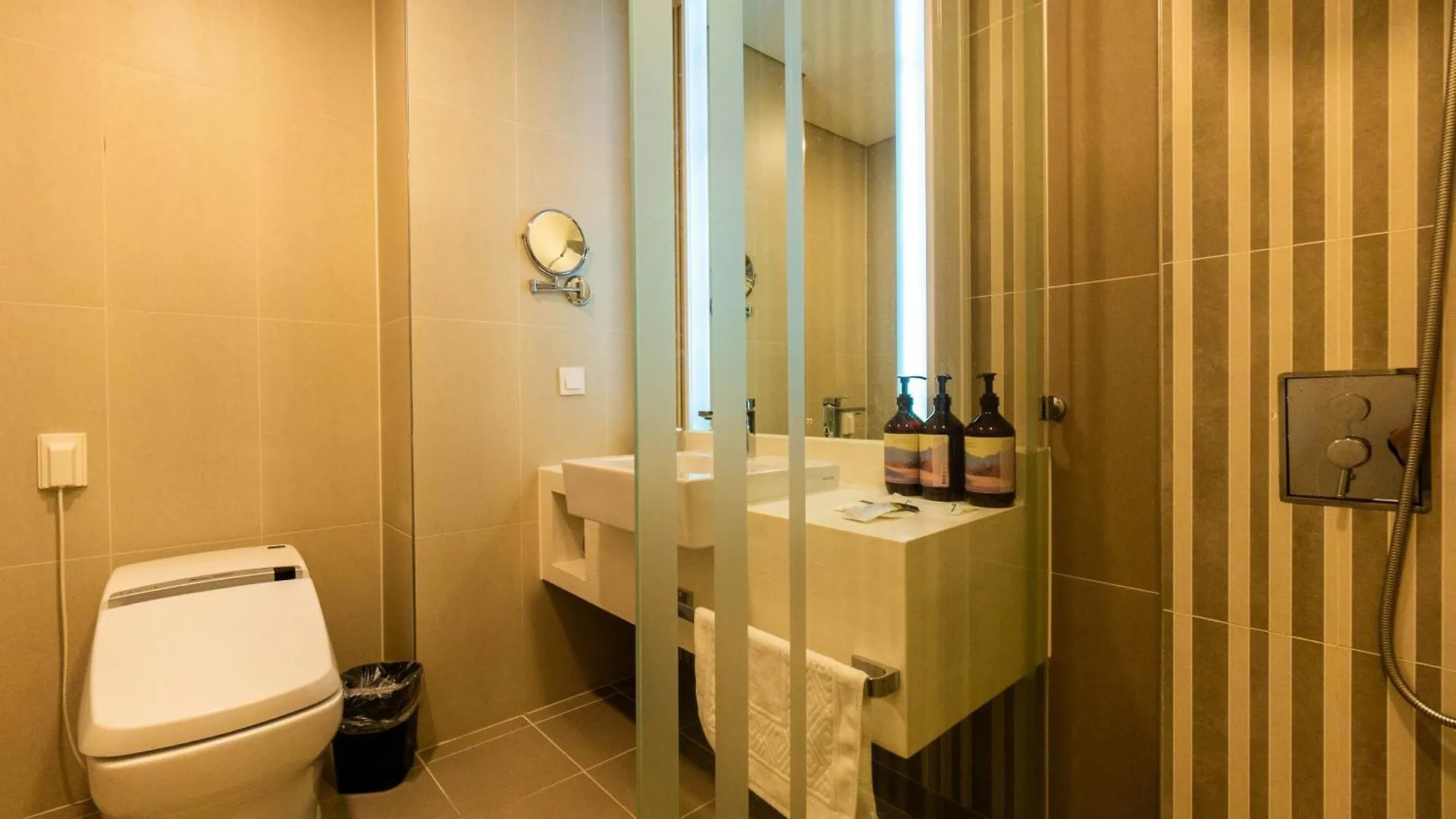 ****  Incheon Airport Global Hotel & Suites 韓国