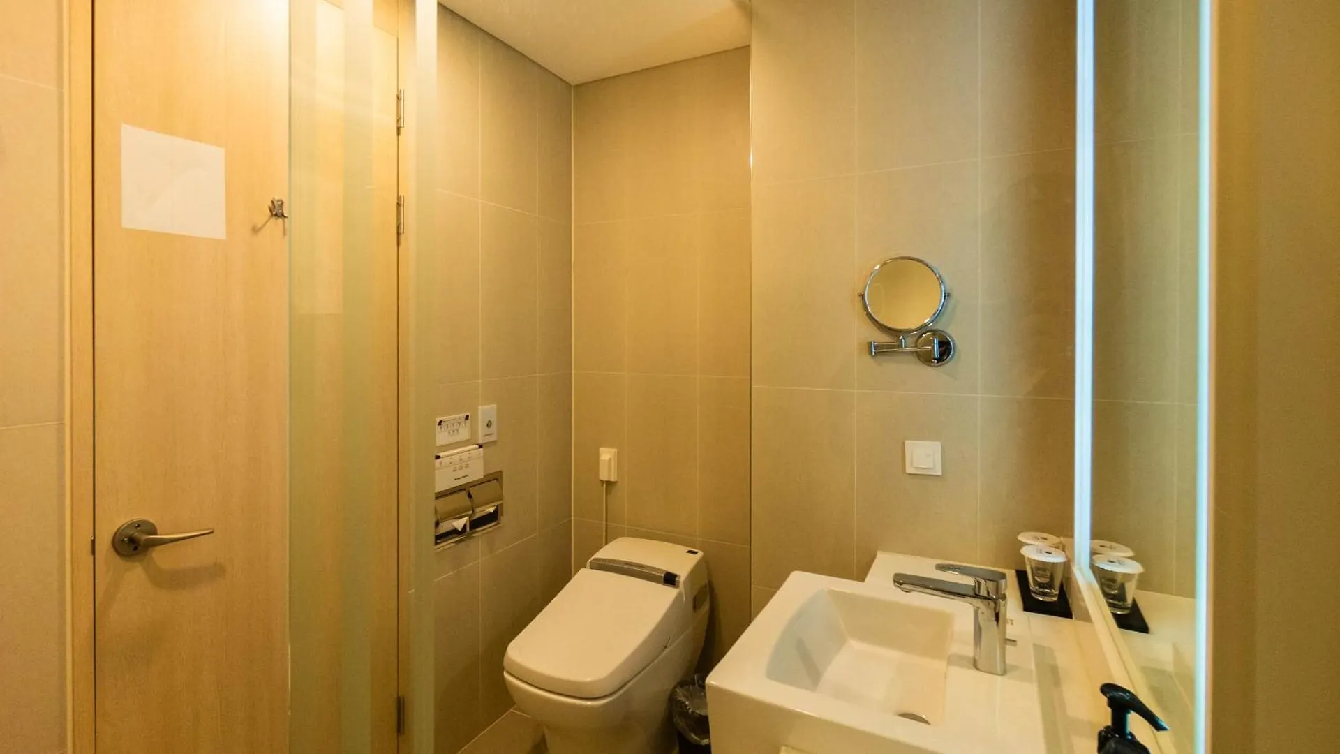 Incheon Airport Global Hotel & Suites