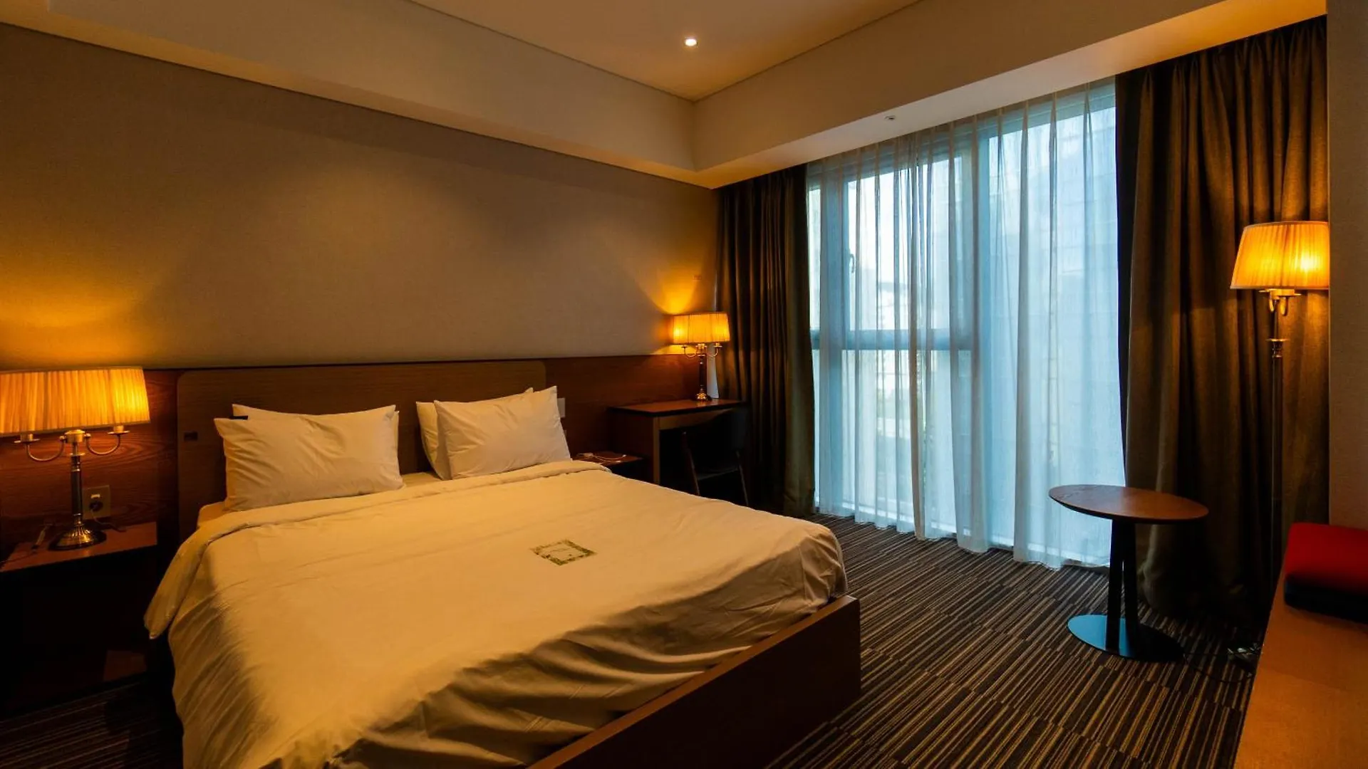 Incheon Airport Global Hotel & Suites