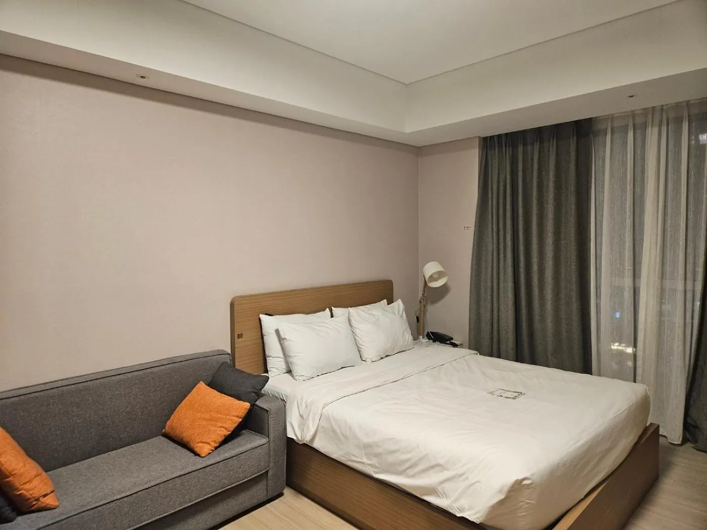 ****  Incheon Airport Global Hotel & Suites South Korea