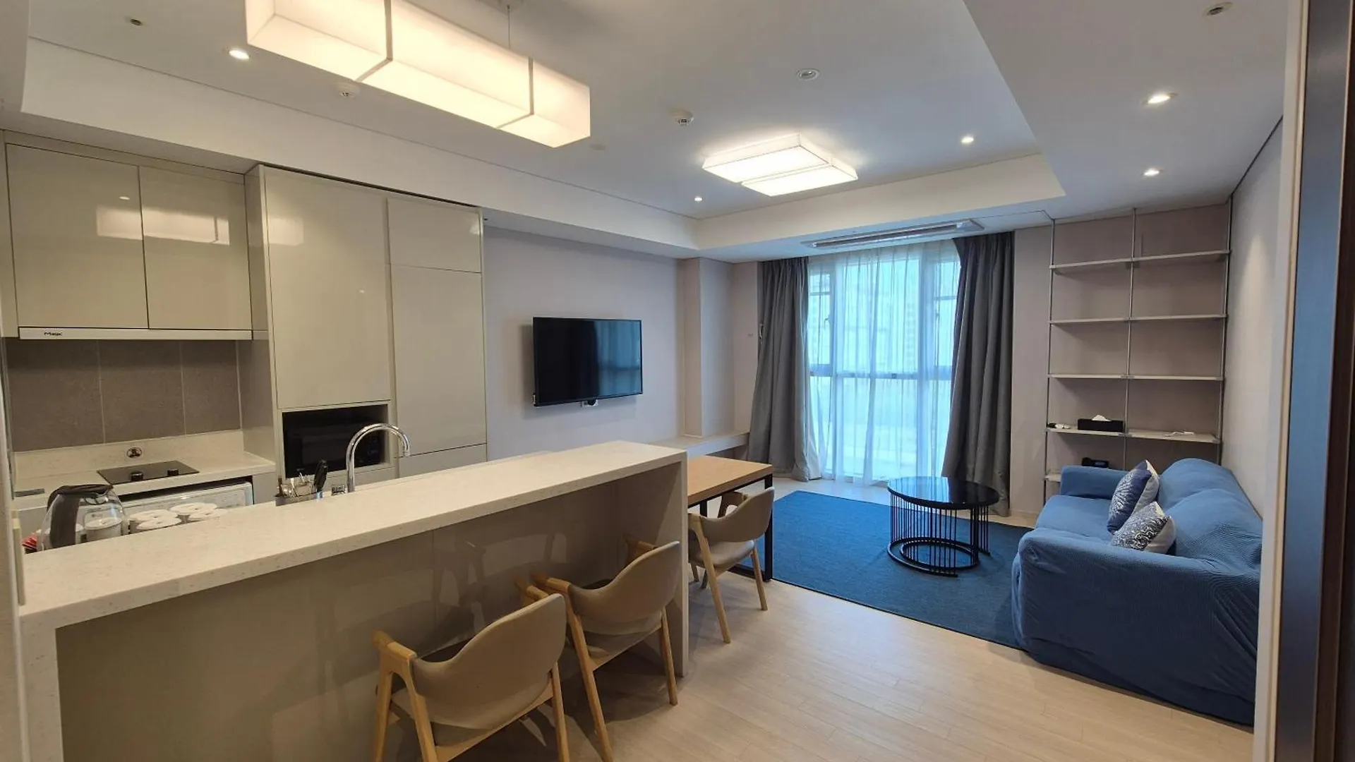 Incheon Airport Global Hotel & Suites