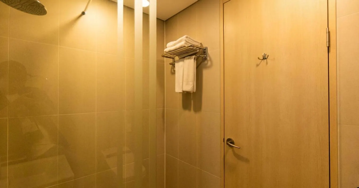 Incheon Airport Global Hotel & Suites